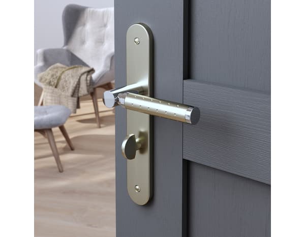 Poignée de porte "Bernice" avec serrure à condamnation - Entraxe 195 mm - Cooke and Lewis