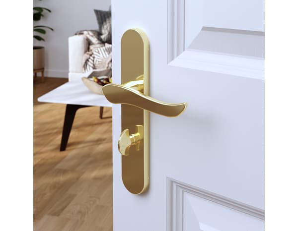 Poignée de porte "Arcles" avec serrure à condamnation - Effet laiton - Entraxe adaptable 165-195 mm - Cooke and Lewis