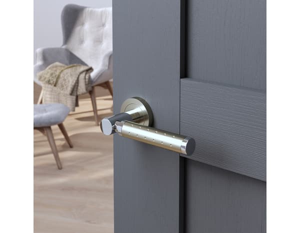 Poignée de porte sur rosace "Bernice" sans trou - Cooke and Lewis