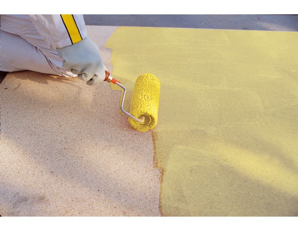 Miniature 3 de Primaire polyvalent 5 Kg pour supports poreux, séchage rapide 1h - Weber