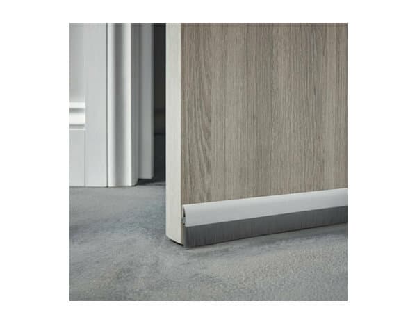 Miniature 2 de Bas de porte pvc brosse à visser silver 1m - Brenner