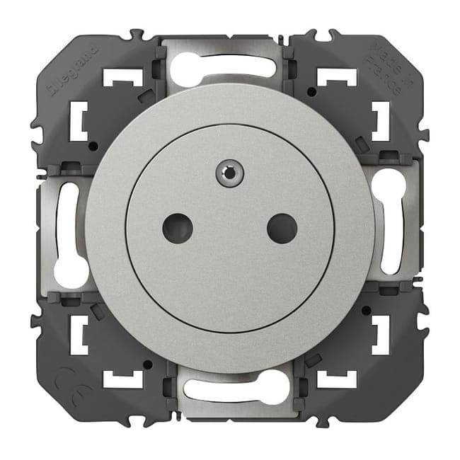 Image principale de Prise de courant 2P+T DOOXIE - LEGRAND