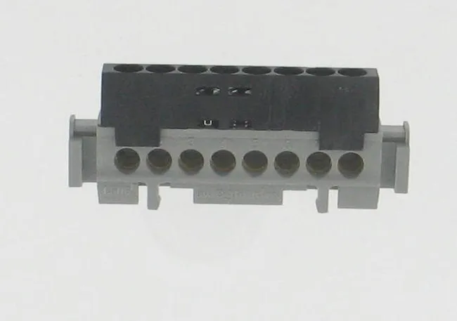 Image principale de Bornier phase 8 connexions LEGRAND