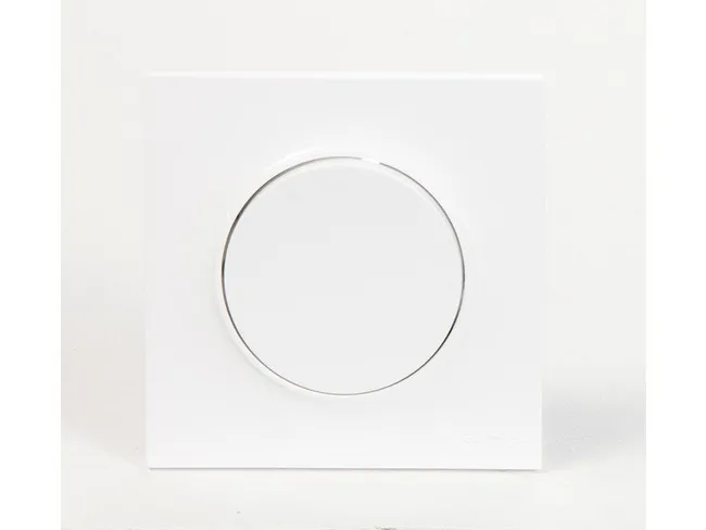 Image principale de Plaque de finition clipsable SCHNEIDER Odace S520702 - 1 poste - entraxe Ø 71 mm - blanc