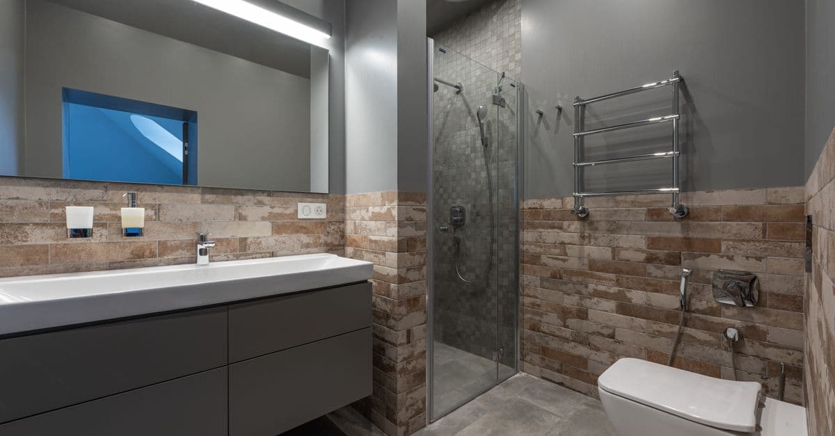 Bathroom Renovation Cost UK 2026: Tradesperson Guide