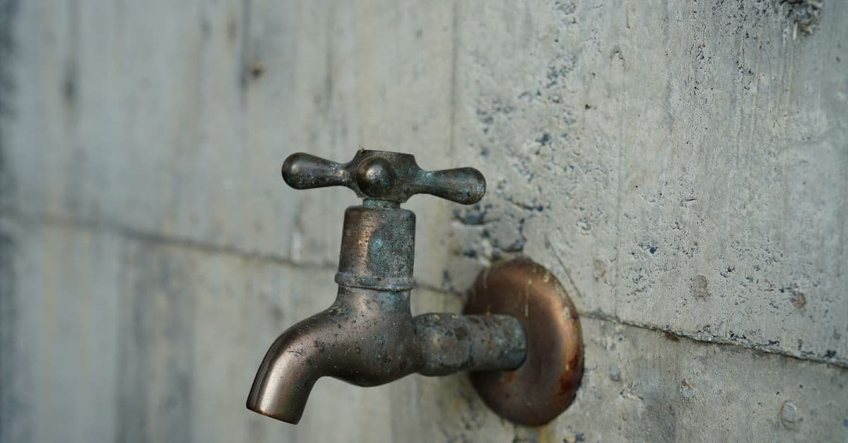 Plumbers Trick: How to Remove a Broken Piece Inside a Pipe