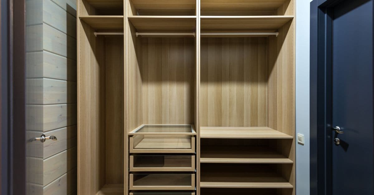 Scribing a Cabinet into the Wall Guide for a Seamless Fit